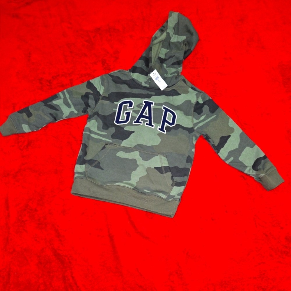 NWT Boys Gap Camouflage Hoodie- Size Small (6-7)